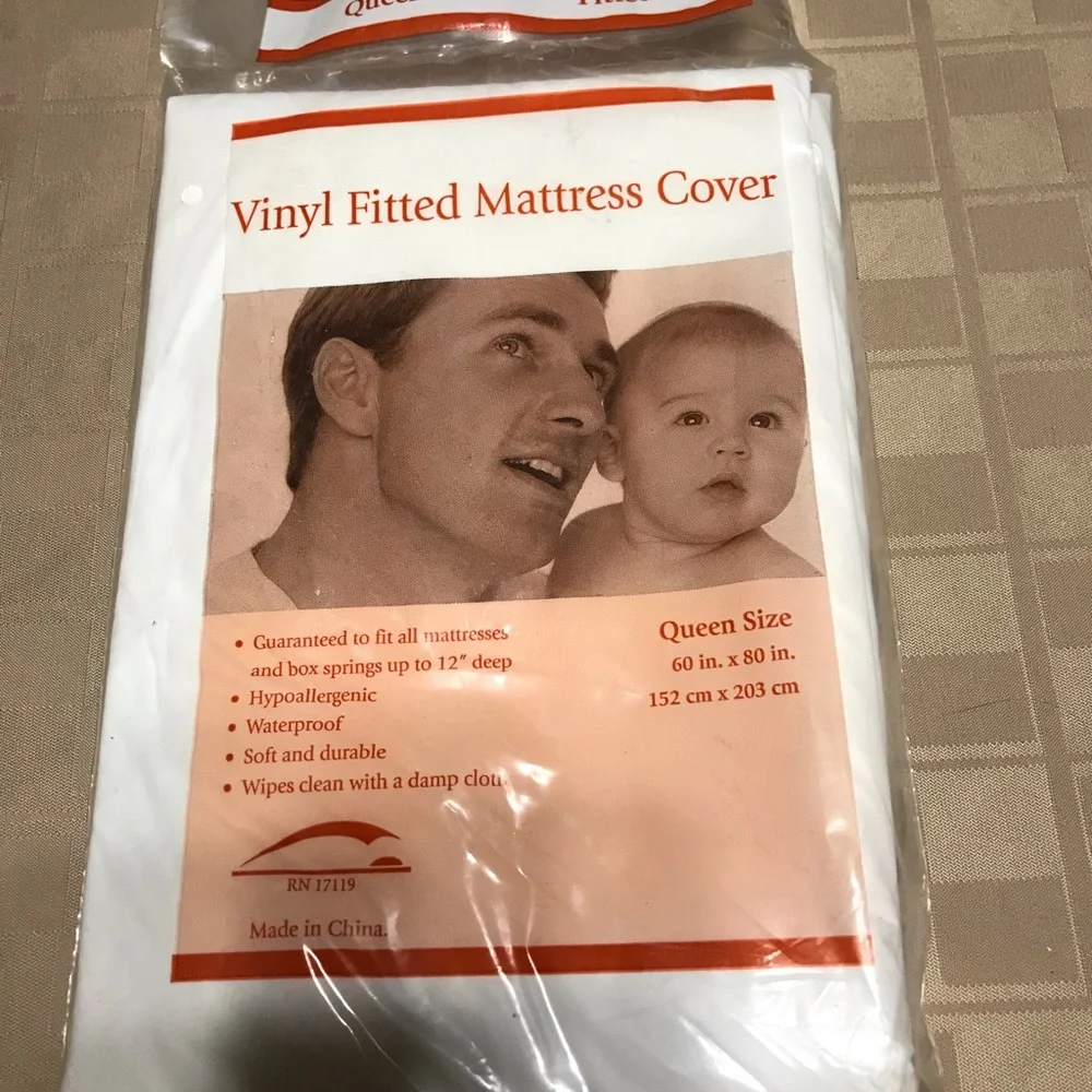 Queen Fitted Vinyl Mattress‎ Cover 60 x 80”